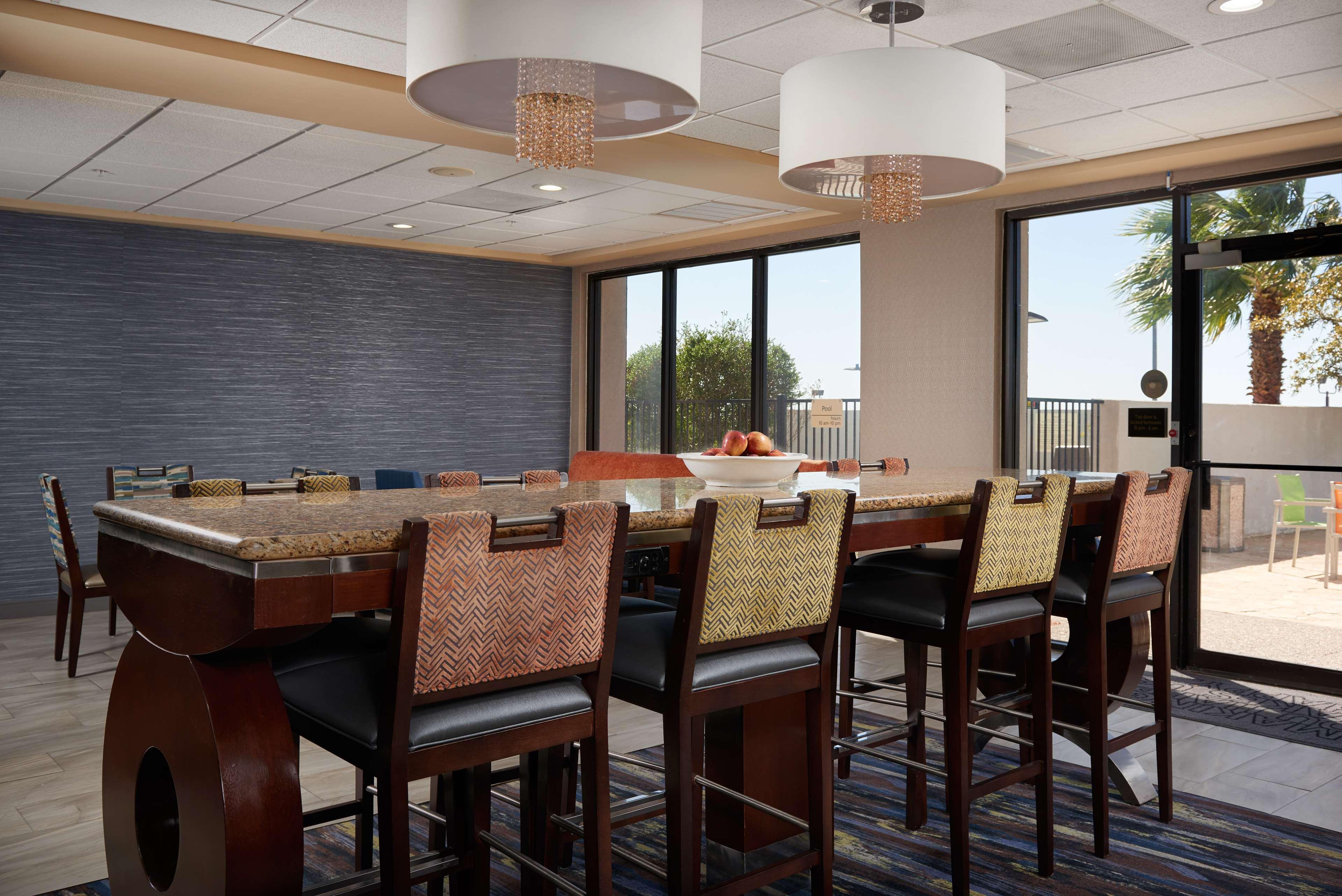 Hampton Inn Eagle Pass Extérieur photo